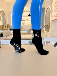 black crew sock